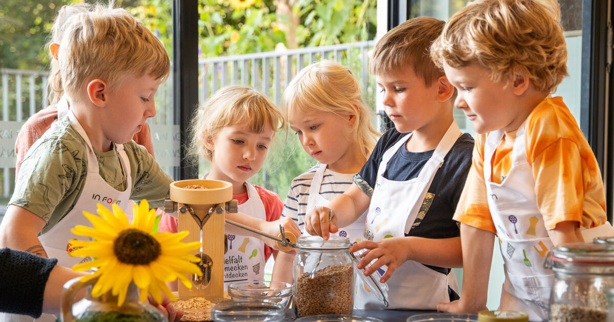 Kitakinder am Küchentisch Kitakinder am Küchentisch